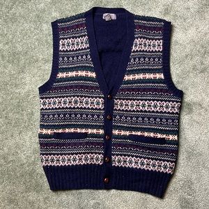 Sweater vest